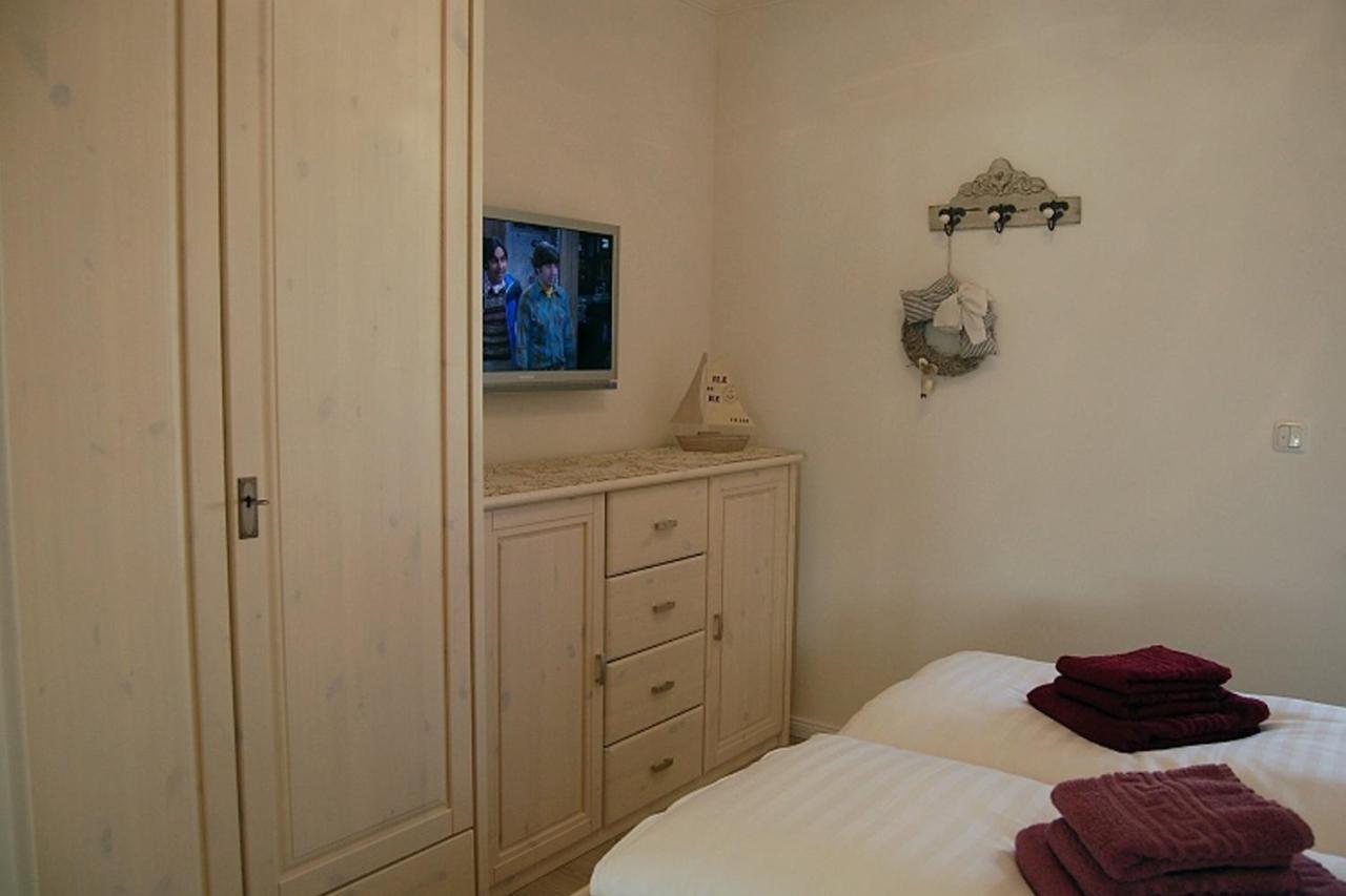 Hafenresidenz - Mare Portus Apartment บือซุม ภายนอก รูปภาพ